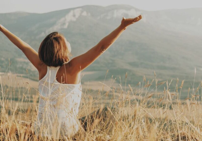 6 Habits that Make Me Happy happy-outdoors